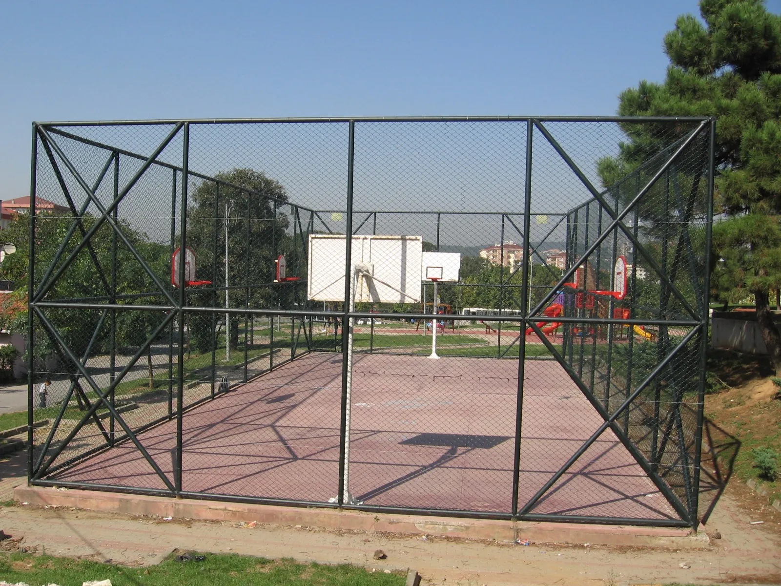 Spor sahası çevreleme